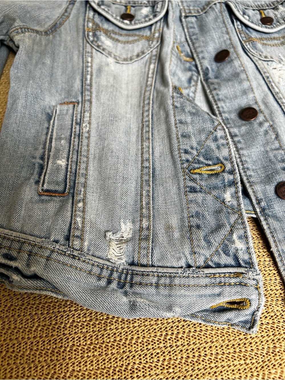 Abercrombie & Fitch Light Blue Distressed Denim Jacket 100% cotton - Picture 7 of 9
